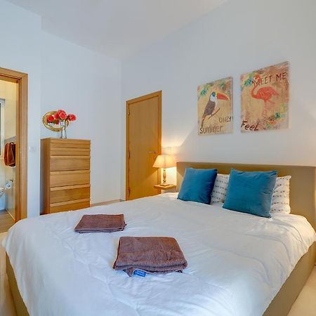 Prime Location Apartment With Side Seaviews Сліма Екстер'єр фото