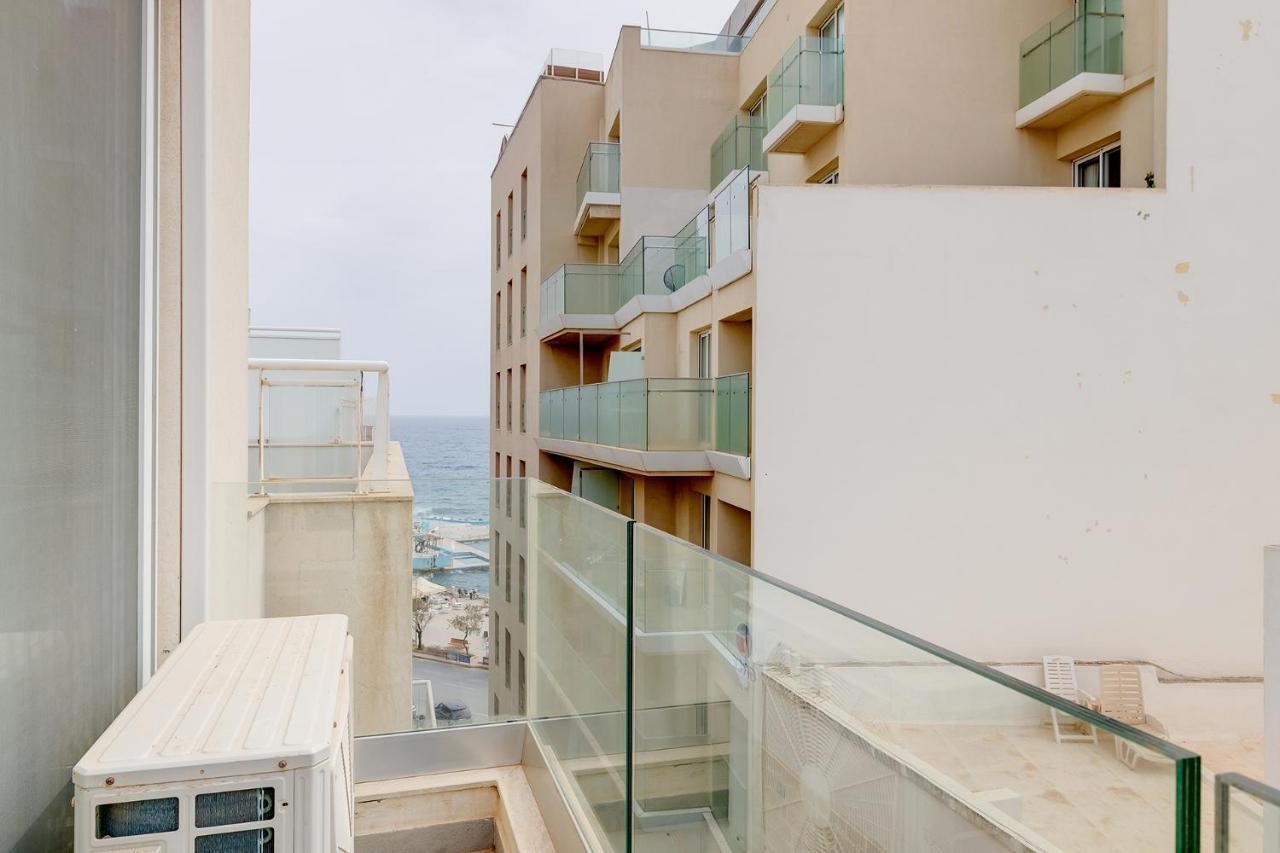 Prime Location Apartment With Side Seaviews Сліма Екстер'єр фото