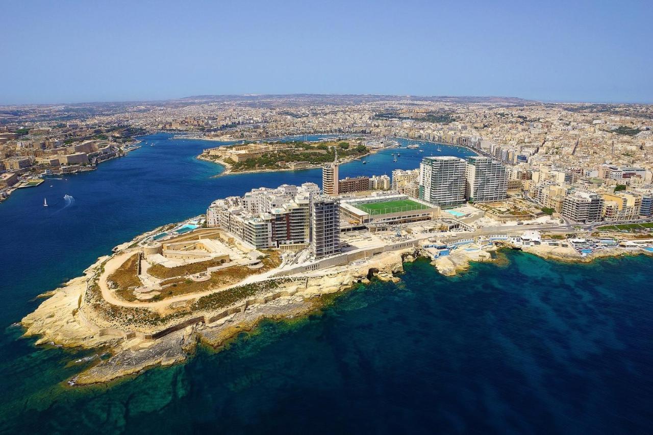 Prime Location Apartment With Side Seaviews Сліма Екстер'єр фото